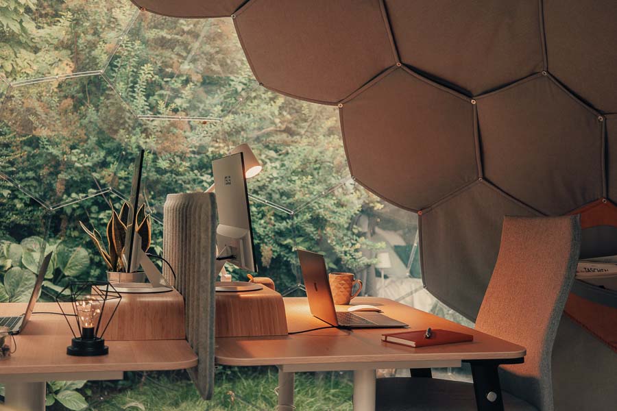 Garden office pod with a deep work zone