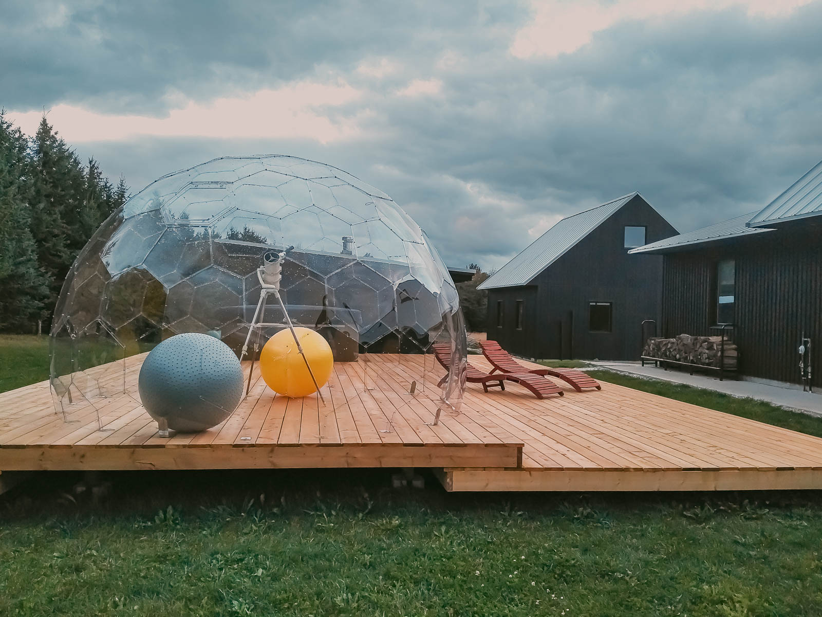 How to Enjoy Your Garden Dome During the Summer Months