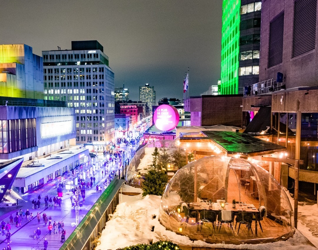 Rooftop dining in a Hypedome geodesic dome